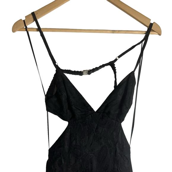 Third Form Black Paisley Triangle Cut Out Sleeveless Midi Dress Size 6 - Picture 7 of 16